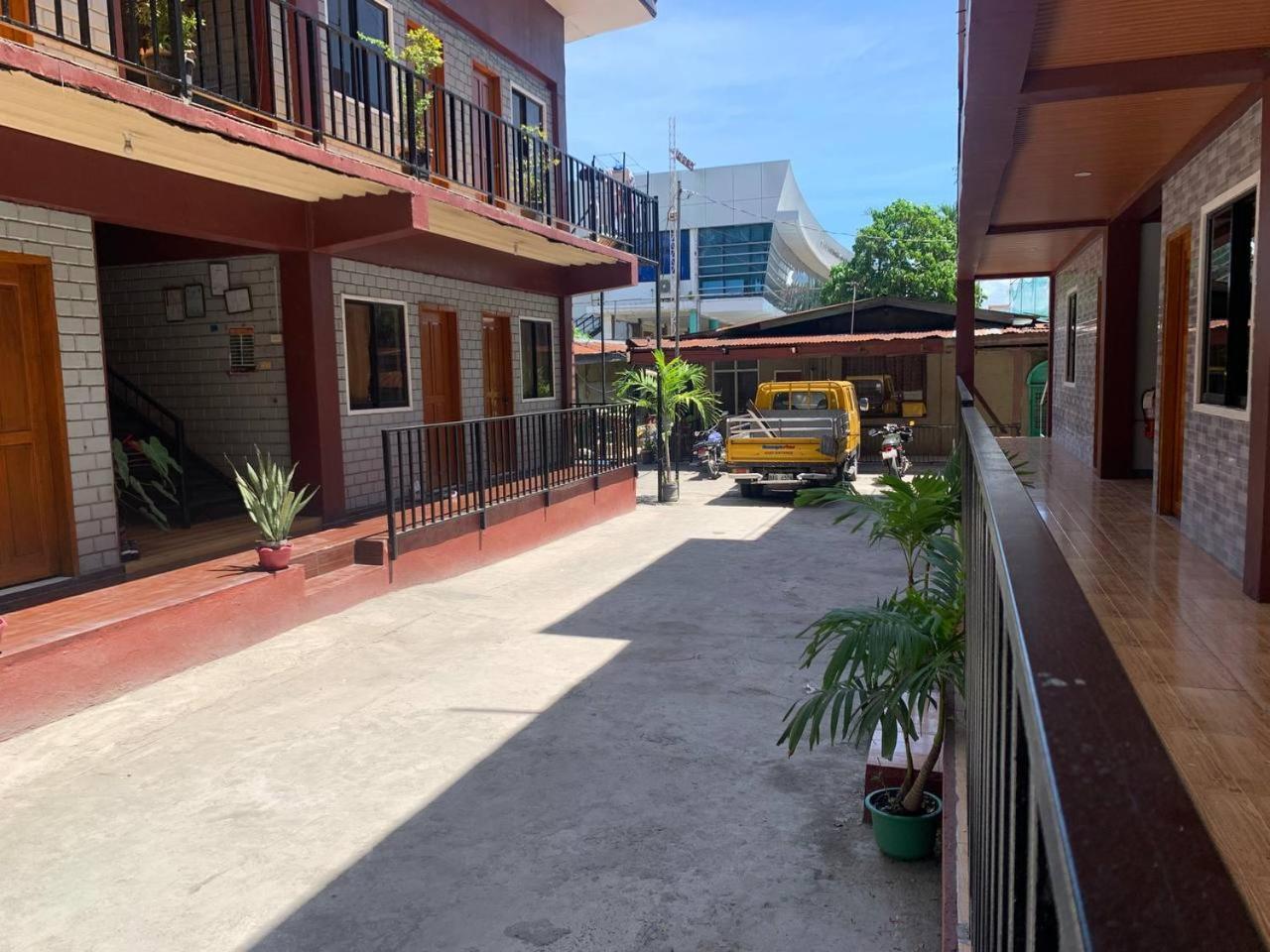 Llaguno City Inn 제너럴 산토스 외부 사진